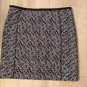 H&M mini skirt, size 16